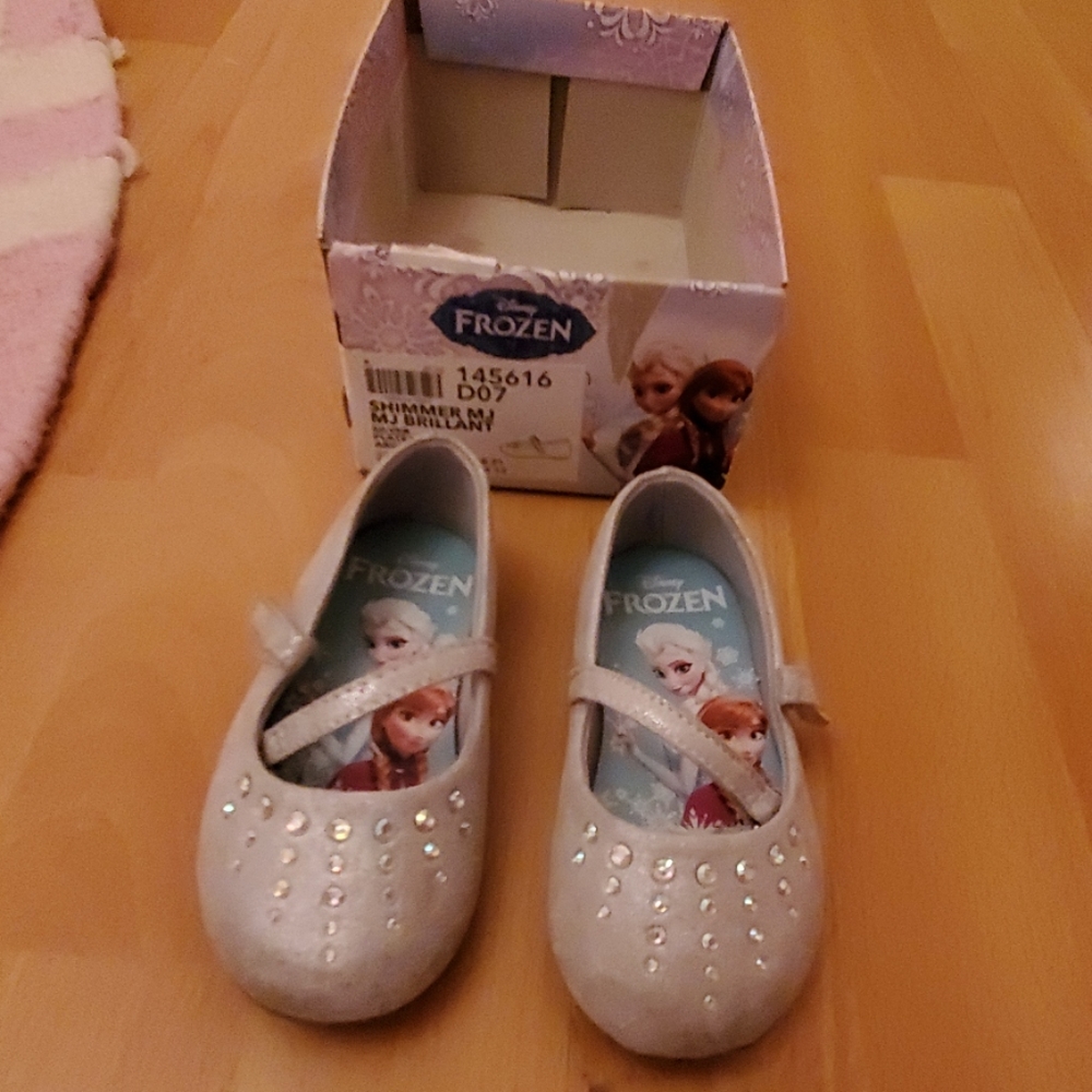 Disney Frozen Girls Shoes size 5